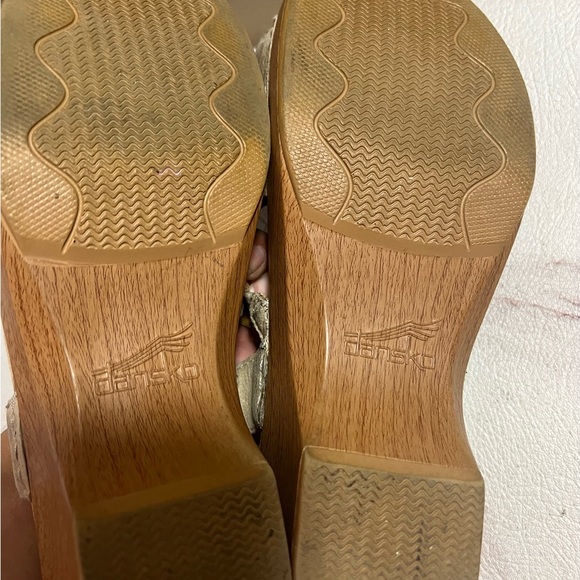 Dansko Sandi Beige Leather Slingback Wedge Sandals Shoes Size 40 9.5 10 US. - Picture 6 of 8